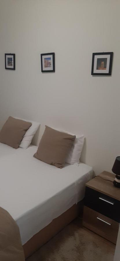 Minimalist Apartment Located Near Belem Lissabon Buitenkant foto